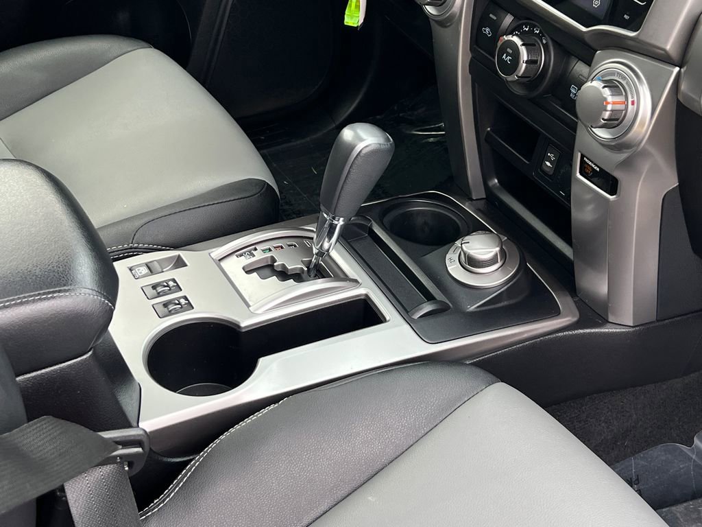 Used 2015 Toyota 4Runner SR5 image 12