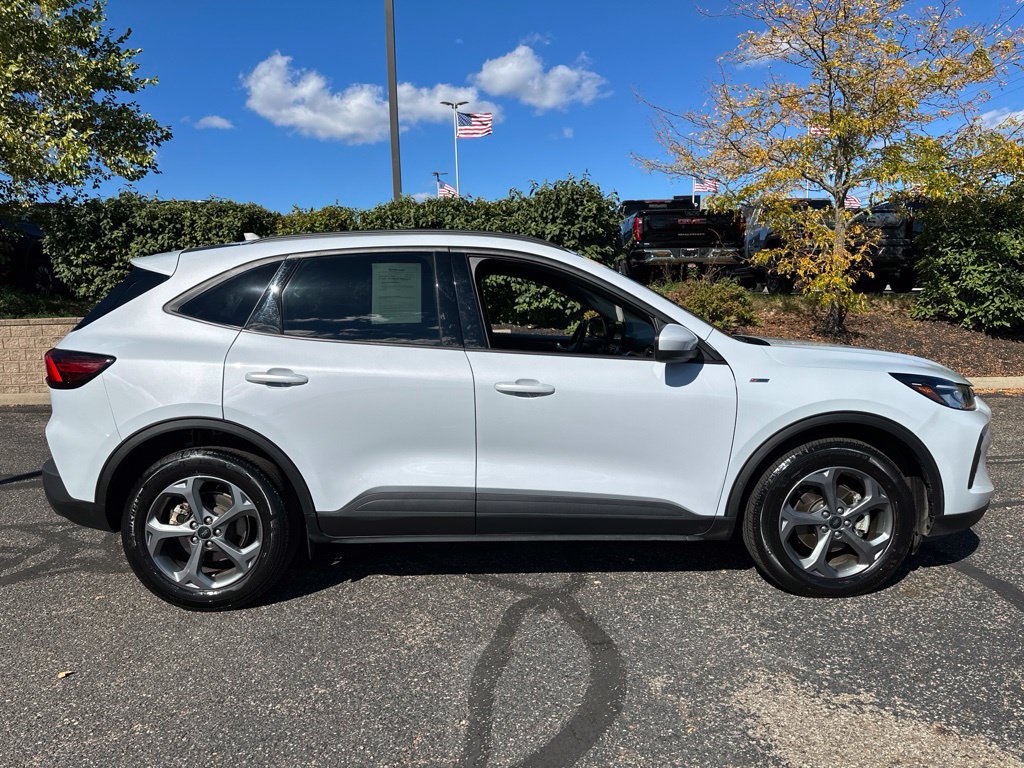 Used 2025 Ford Escape ST-Line Select AWD/4WD image 15