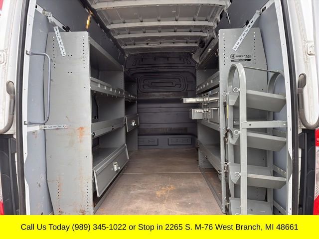 Used 2021 Freightliner Sprinter 1500 RWD image 23