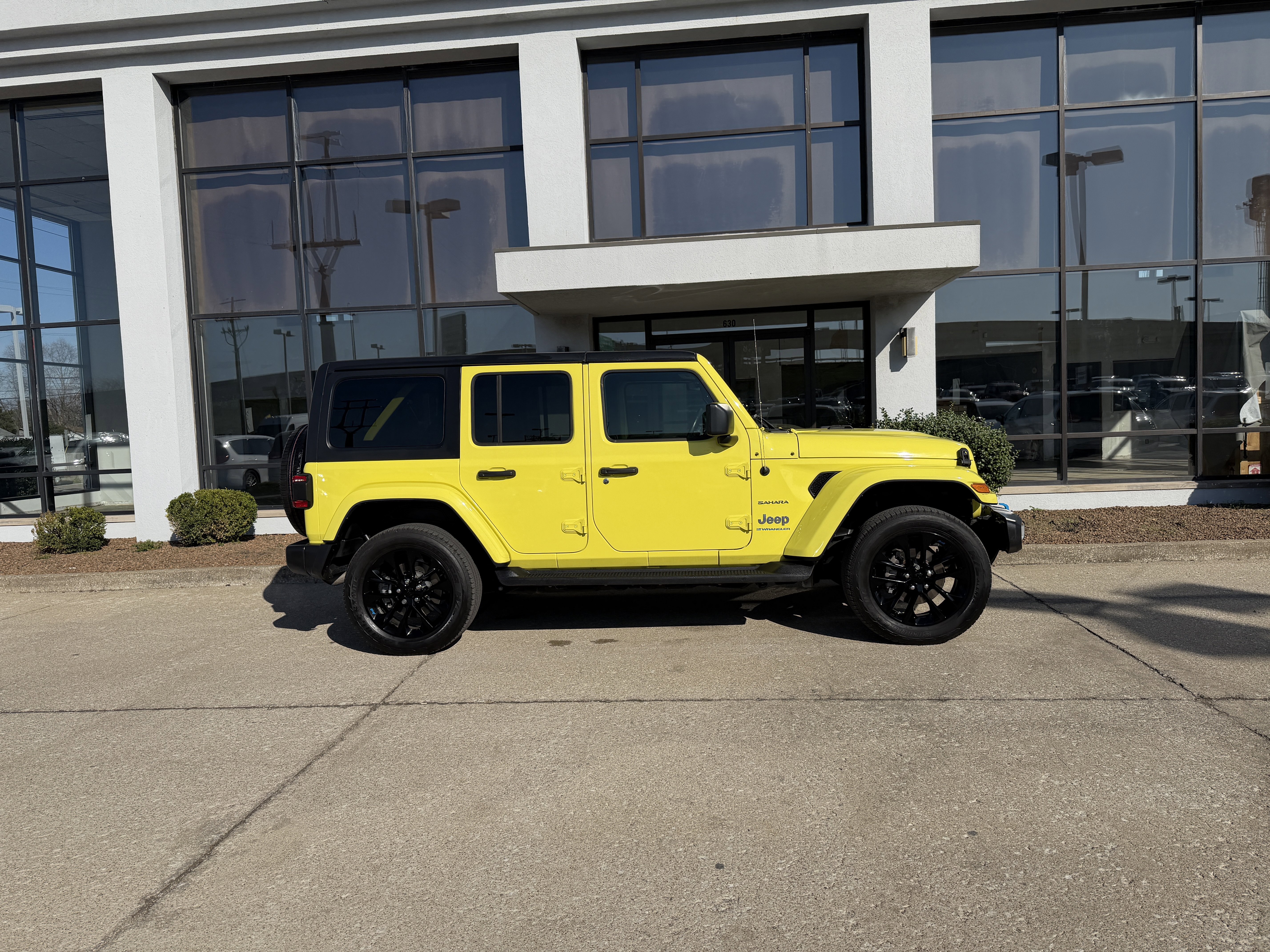 Used 2023 Jeep Wrangler Sahara w/ Cold Weather Group image 3