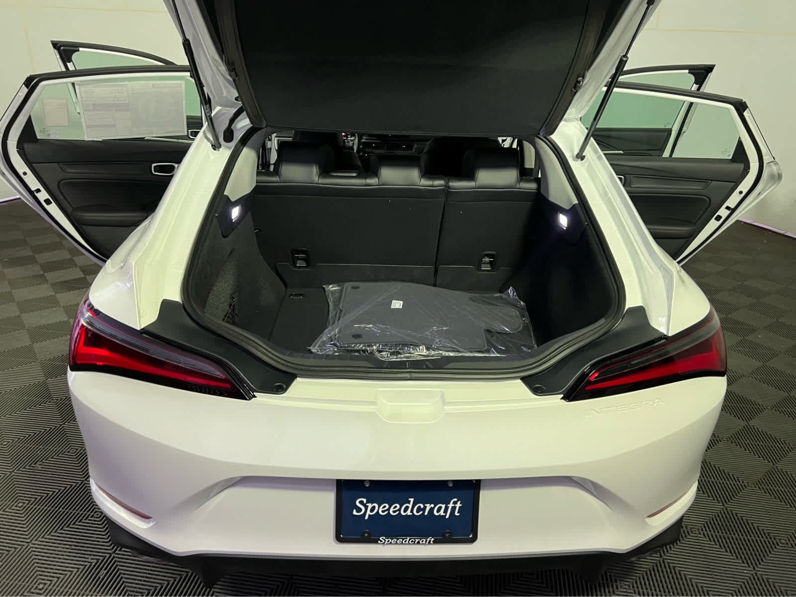 New 2026 Acura Integra FWD image 17