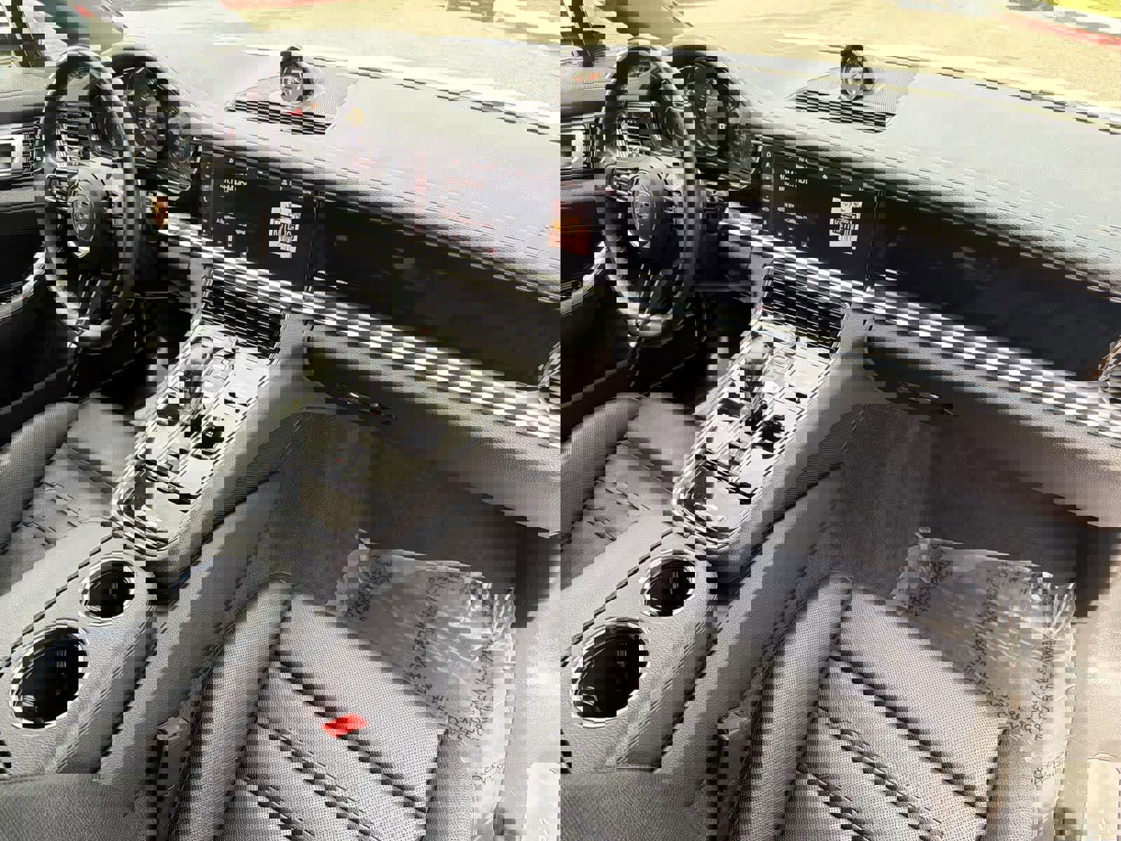 Used 2021 Porsche Panamera 4 image 36