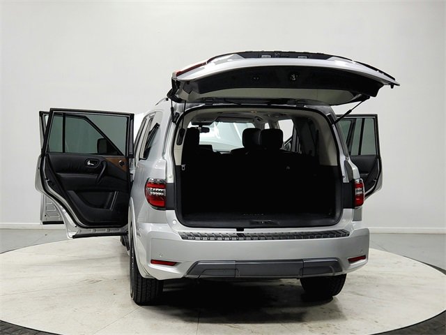 Used 2023 Nissan Armada SL w/ Captain's Chairs Package image 14