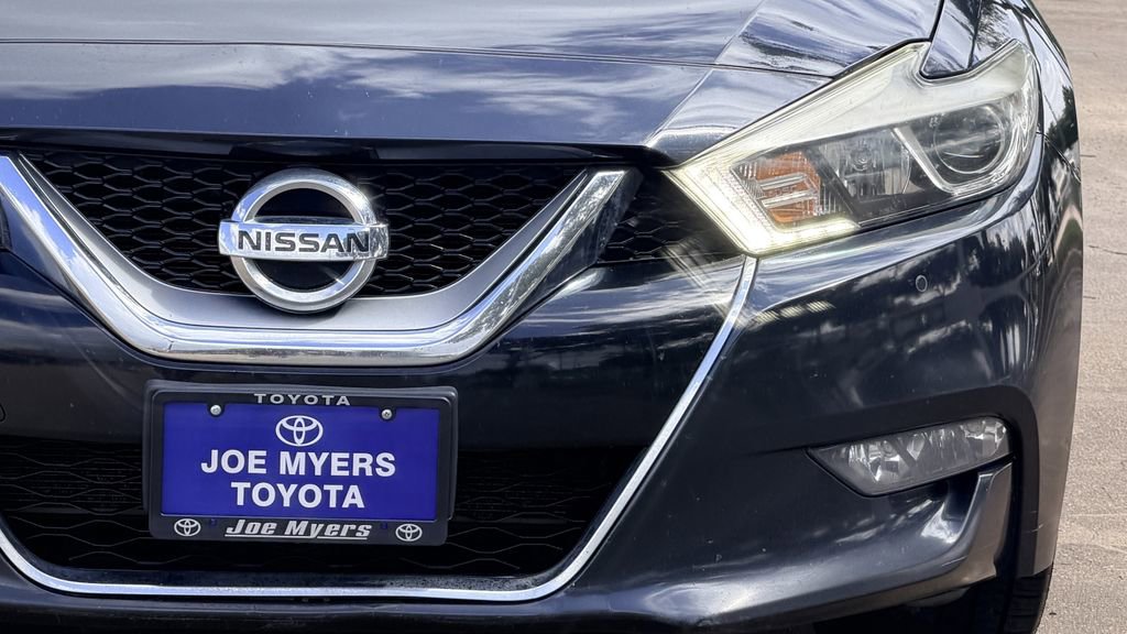 Used 2017 Nissan Maxima SR FWD image 5
