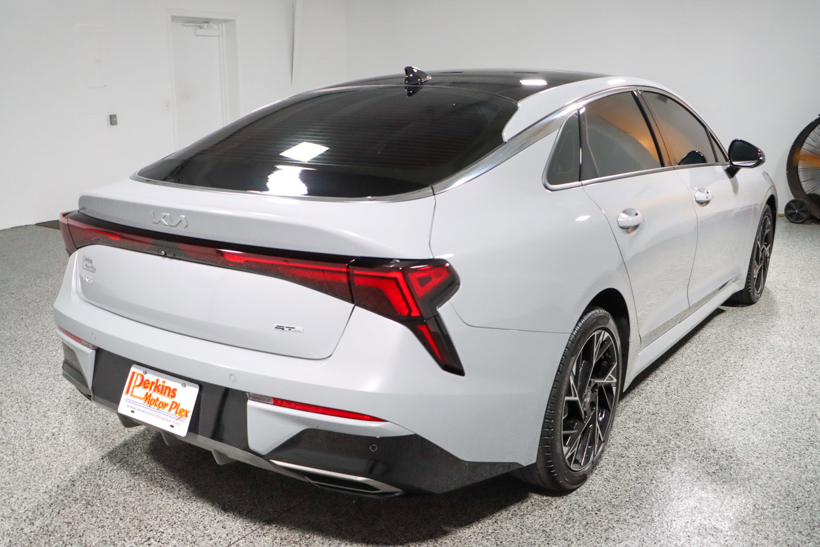 Used 2025 Kia K5 GT-Line w/ GT-Line Premium Package FWD image 7