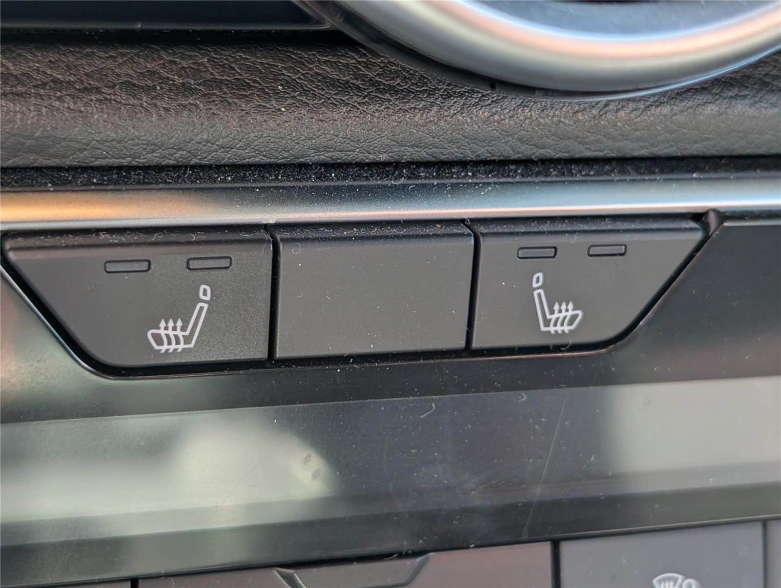 Used 2025 Nissan Sentra SR FWD image 23