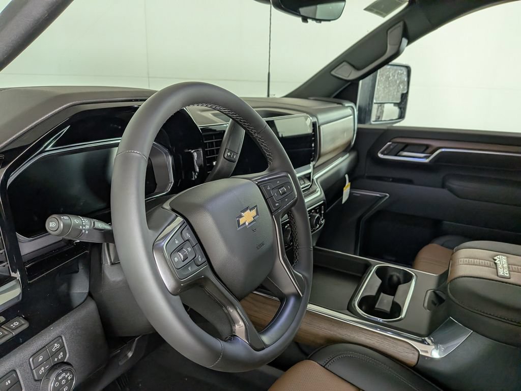 New 2026 Chevrolet Silverado 3500 High Country w/ High Country Premium Package AWD/4WD image 18