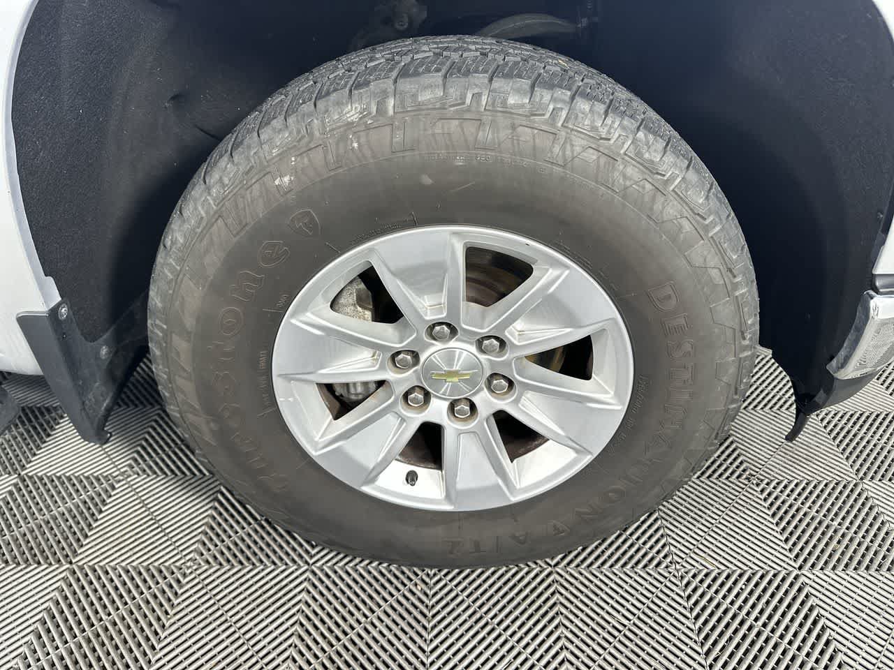 Used 2020 Chevrolet Silverado 1500 LT w/ All-Star Edition AWD/4WD image 10