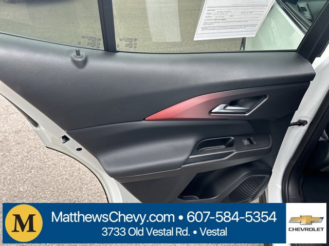 Used 2024 Chevrolet Equinox EV RS image 17