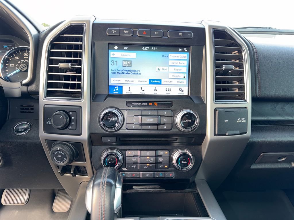 Used 2018 Ford F150 Platinum w/ Equipment Group 701A Luxury image 22