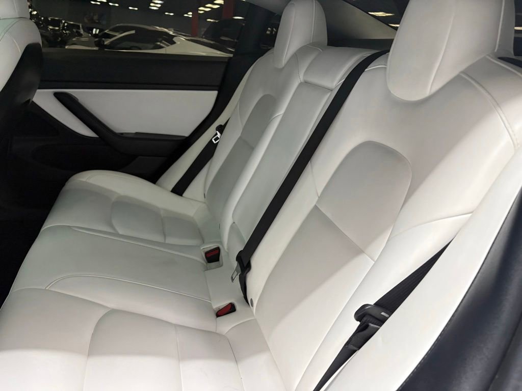 Used 2020 Tesla Model 3 Standard Range Plus RWD image 27