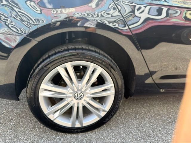 Used 2015 Volkswagen Golf TDI SE FWD image 33