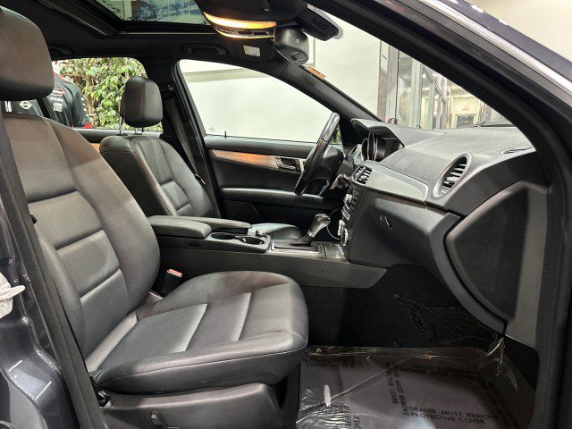 Used 2013 Mercedes-Benz C 250 Sedan image 43