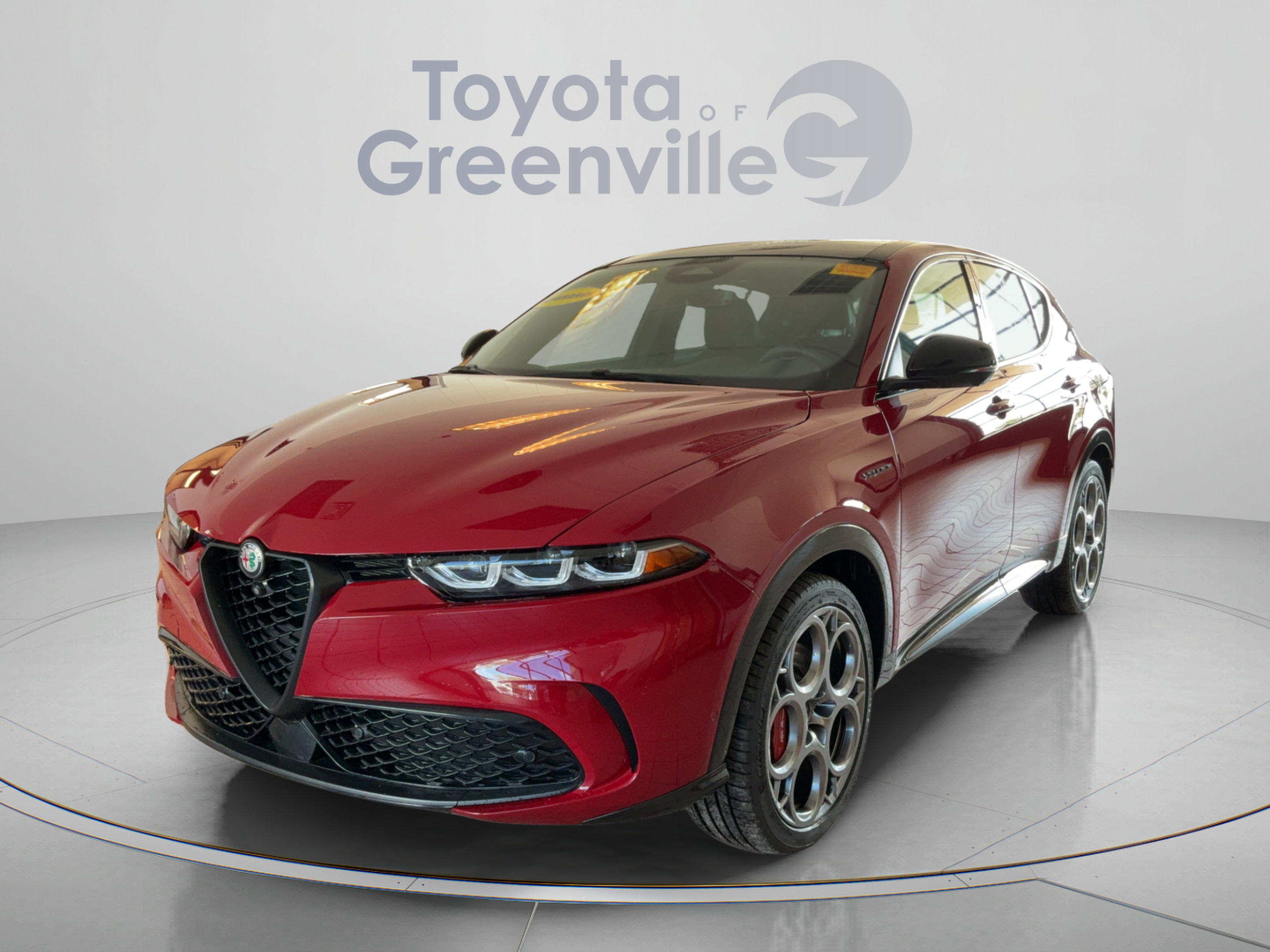 Used 2024 Alfa Romeo Tonale Veloce w/ Active Assist Package AWD/4WD image 1