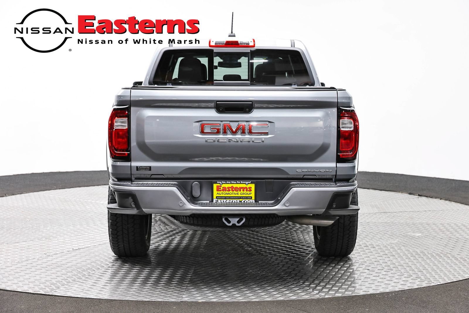 Used 2024 GMC Canyon Denali AWD/4WD image 6