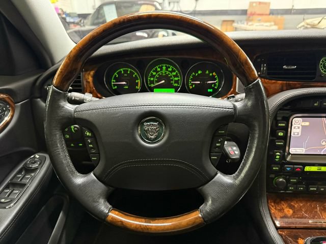 Used 2005 Jaguar XJ8 RWD image 18
