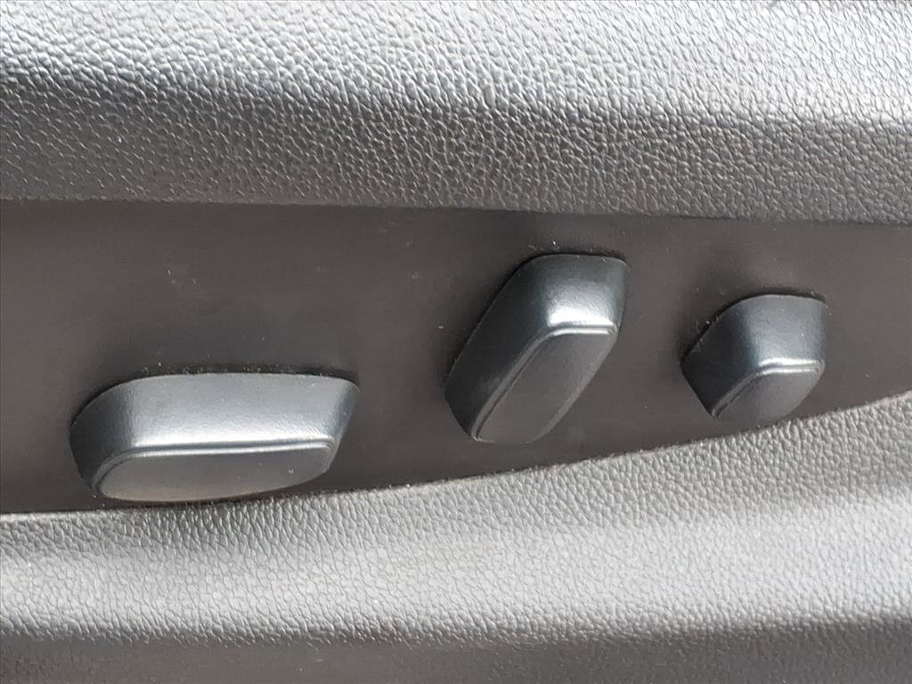 Used 2019 GMC Yukon XL Denali image 7