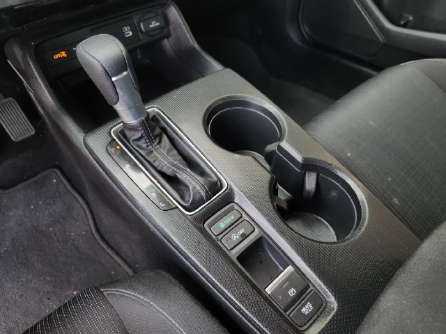 Used 2025 Honda Civic LX image 18