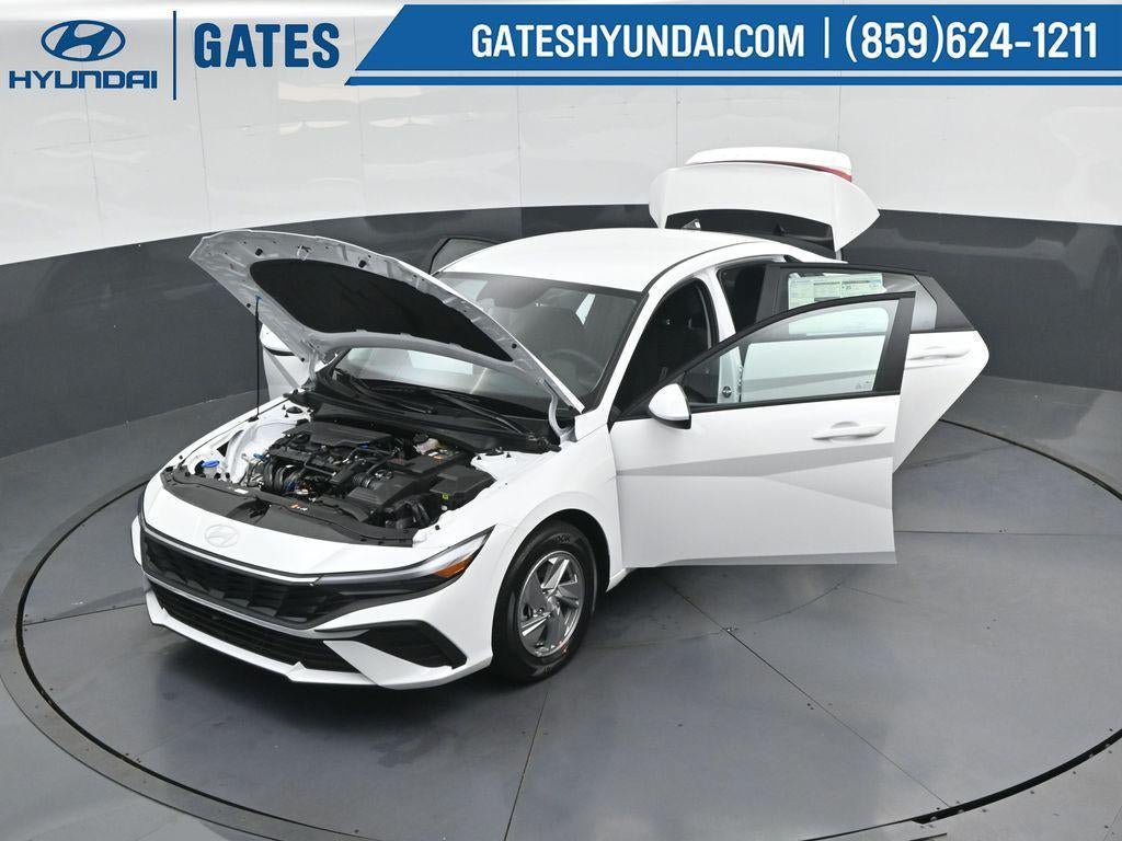 New 2026 Hyundai Elantra SE FWD image 50