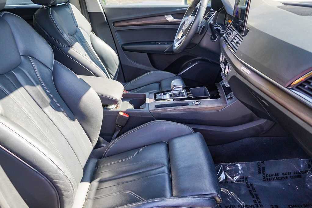 Used 2023 Audi Q5 e Premium w/ Convenience Package AWD/4WD image 19