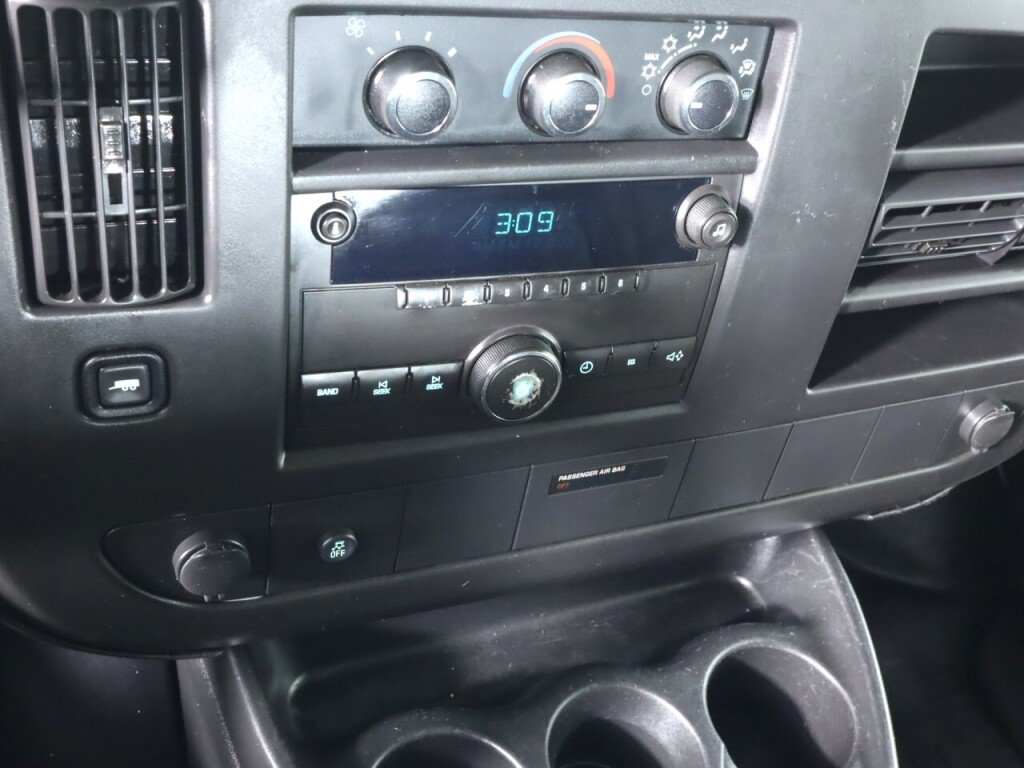 Used 2013 Chevrolet Express 1500 RWD image 13