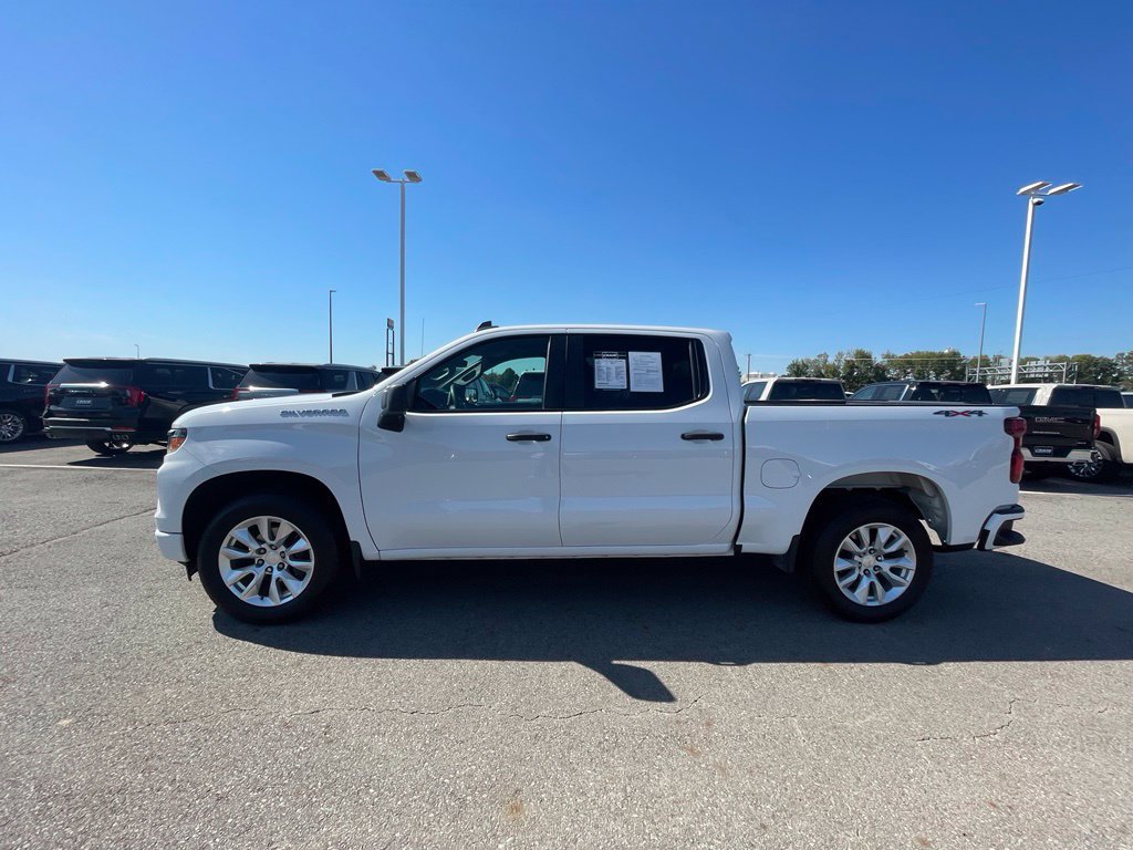 Used 2024 Chevrolet Silverado 1500 Custom AWD/4WD image 10