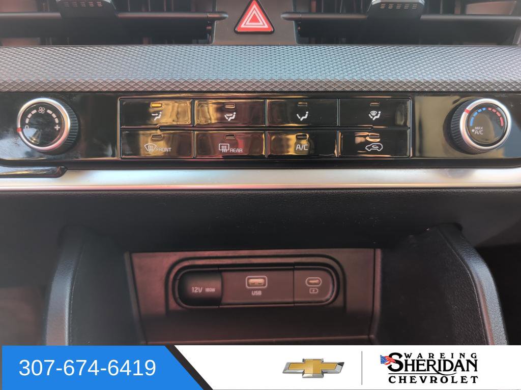 Used 2024 Kia Sportage LX image 12