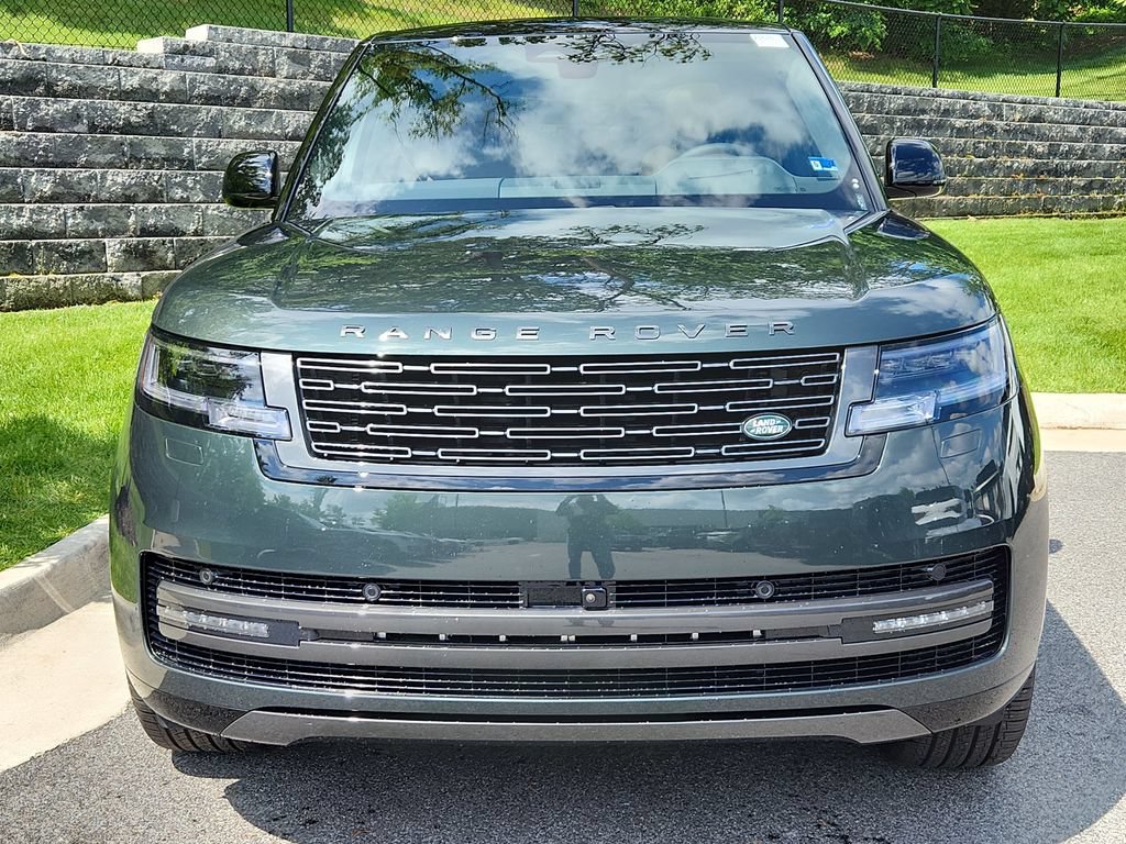 New 2026 Land Rover Range Rover Long Wheelbase SE AWD/4WD image 7