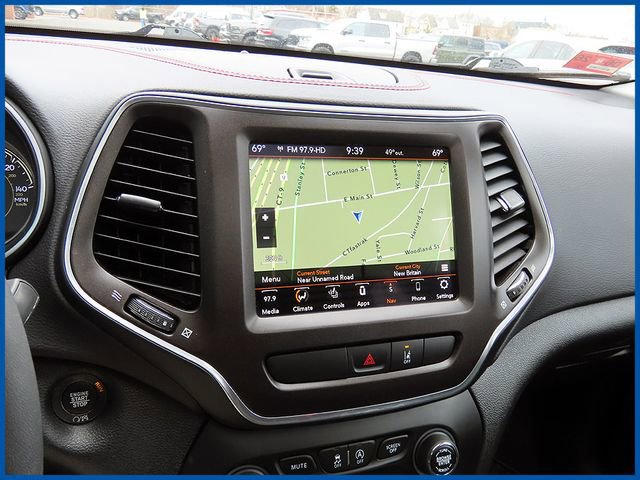 Certified 2022 Jeep Cherokee Trailhawk w/ Sun, Sound & Nav Group AWD/4WD image 16