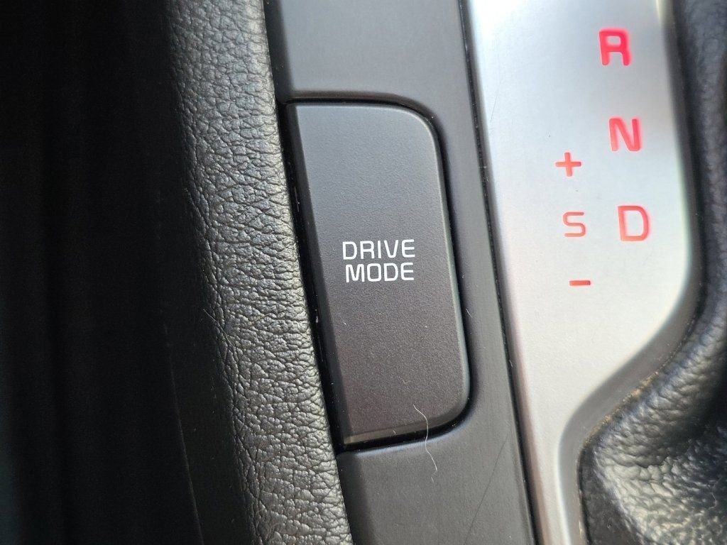 Used 2020 Kia Forte LXS FWD image 5