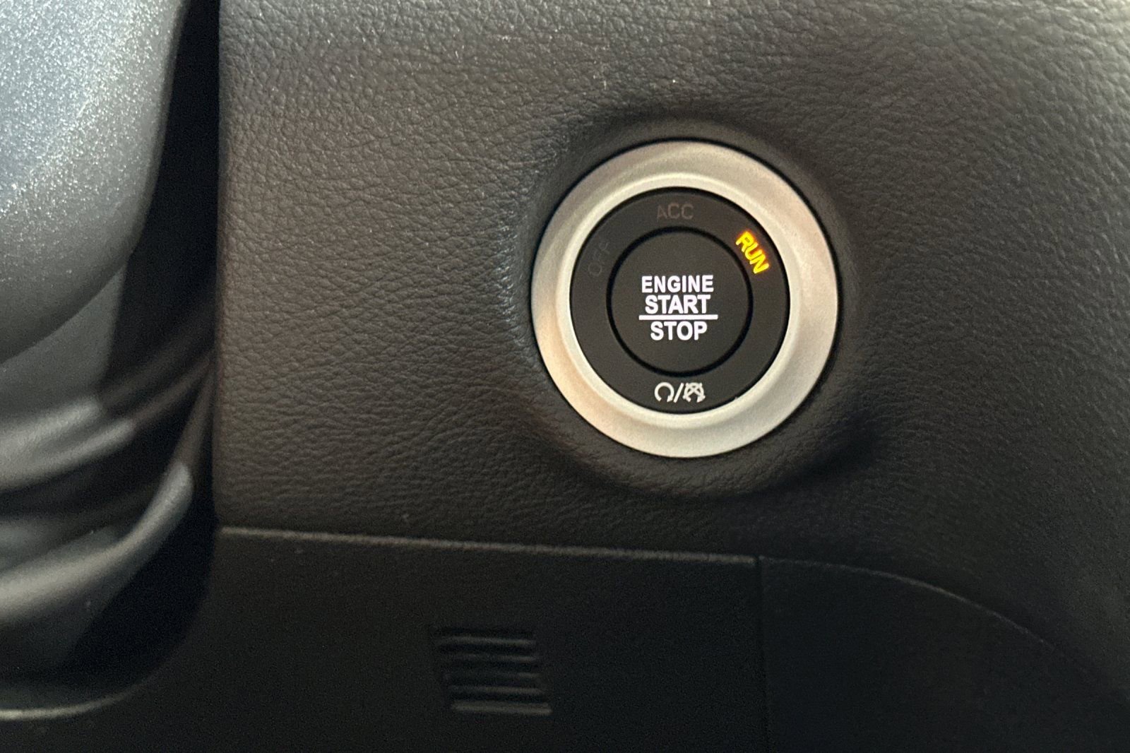 New 2026 Chrysler Pacifica Select image 24