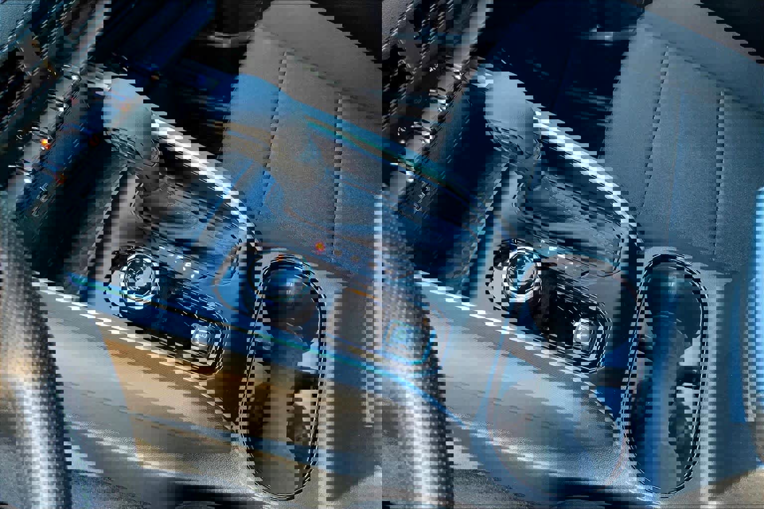 Used 2024 Chevrolet Colorado Trail Boss w/ Technology Package AWD/4WD image 17