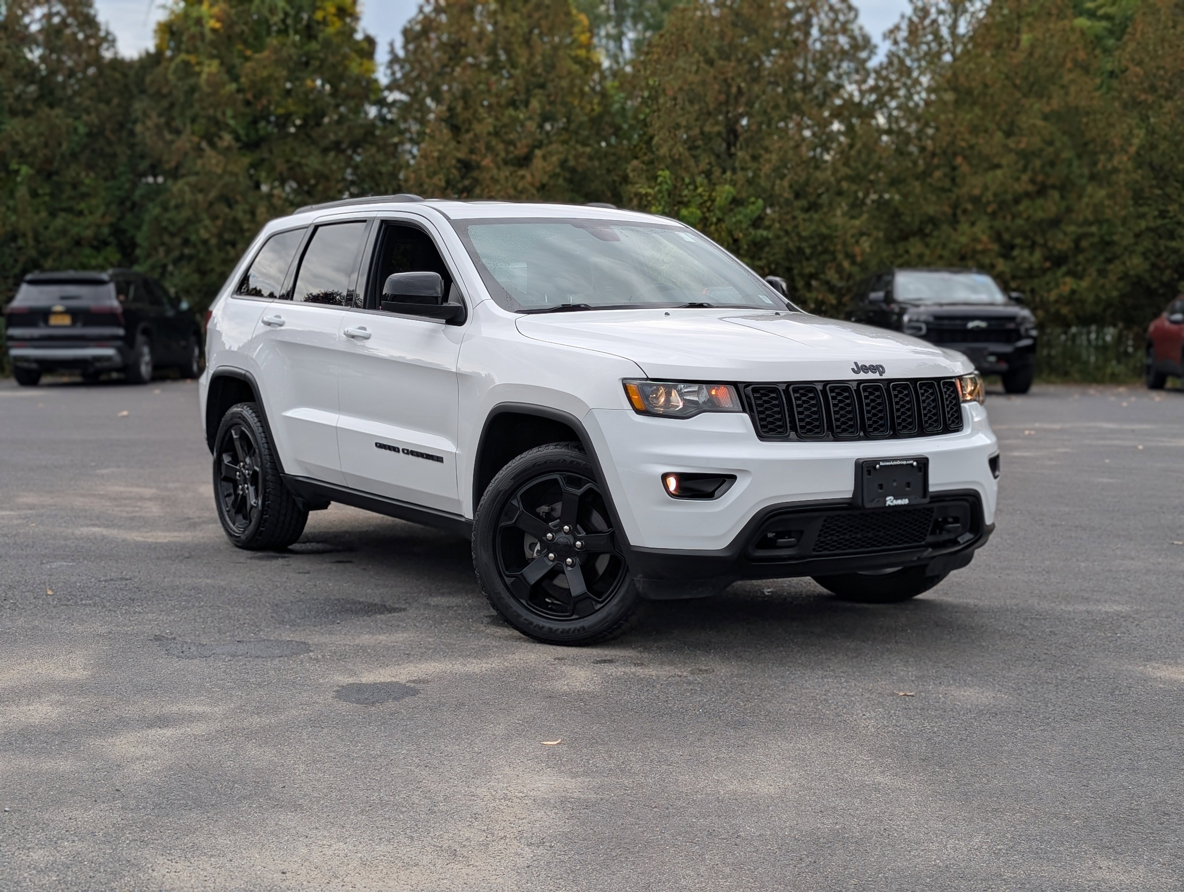 Used 2019 Jeep Grand Cherokee Laredo