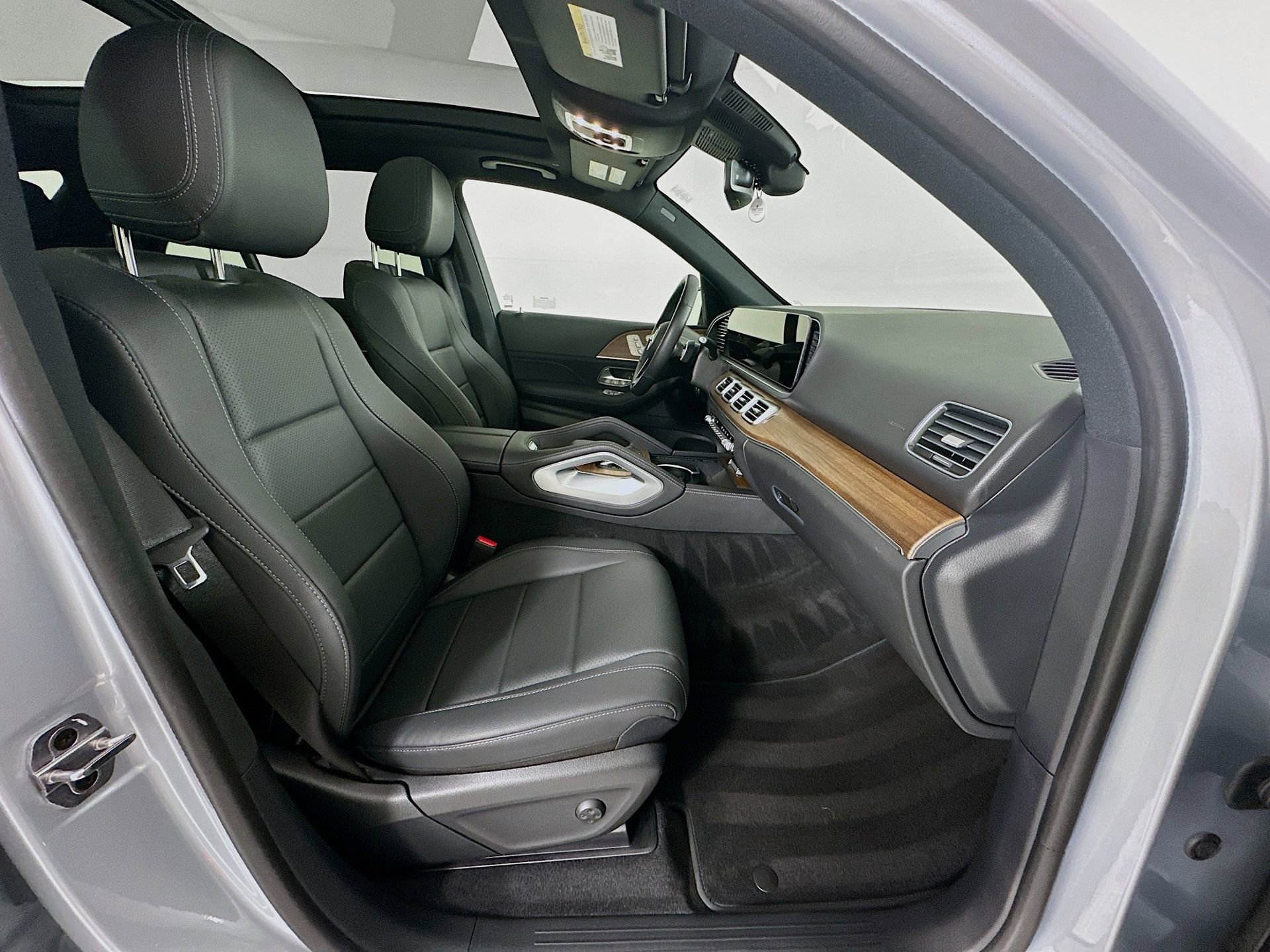 Certified 2025 Mercedes-Benz GLE 350 4MATIC image 30