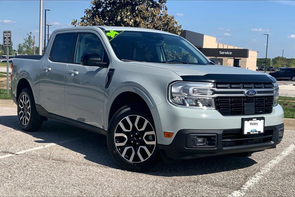 Used 2024 Ford Maverick Lariat w/ 4K Tow Package AWD/4WD image 32