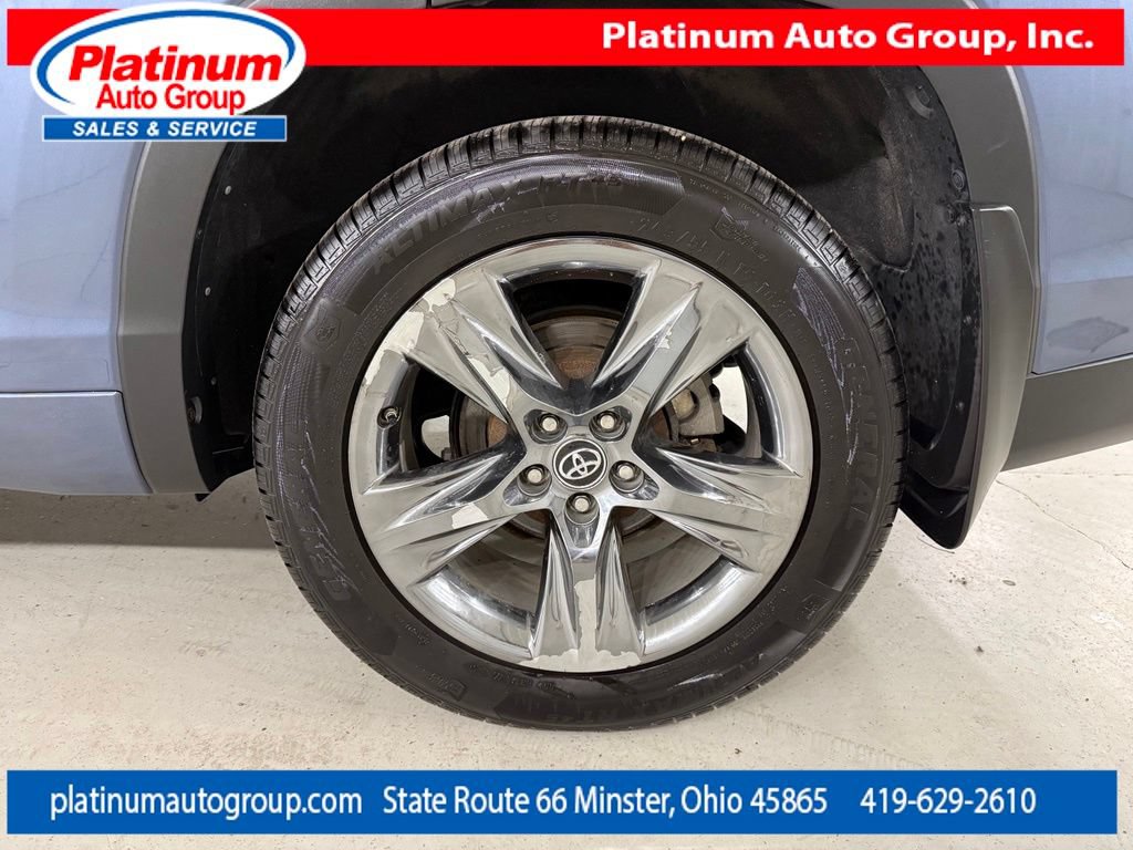Used 2019 Toyota Highlander Limited Platinum AWD/4WD image 56
