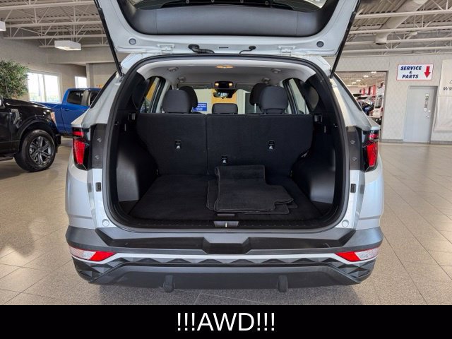 Used 2023 Hyundai Tucson SE AWD/4WD image 8