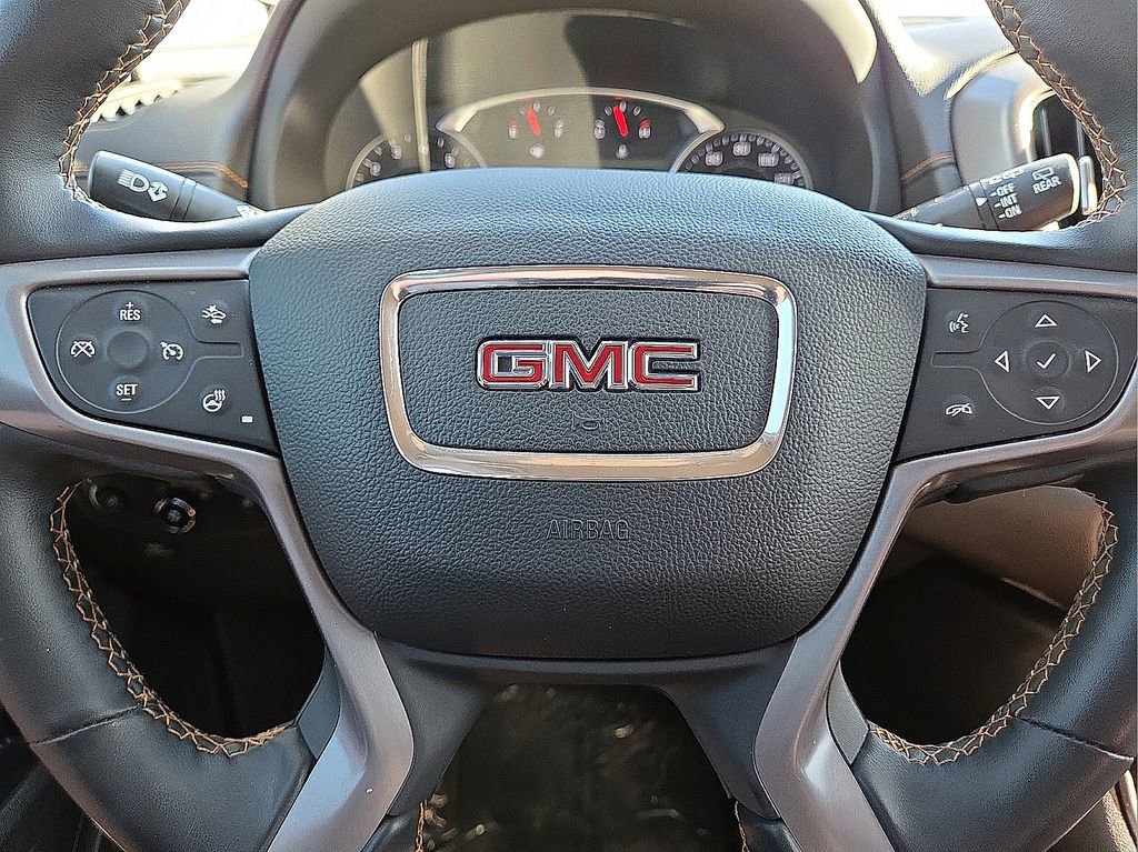 Used 2023 GMC Terrain AT4 image 31