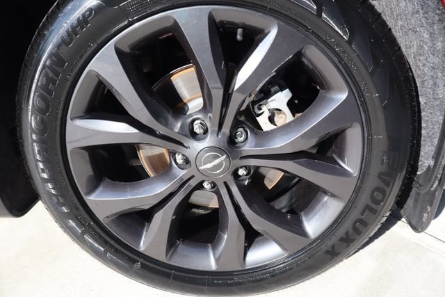Used 2019 Chrysler Pacifica Limited FWD image 57
