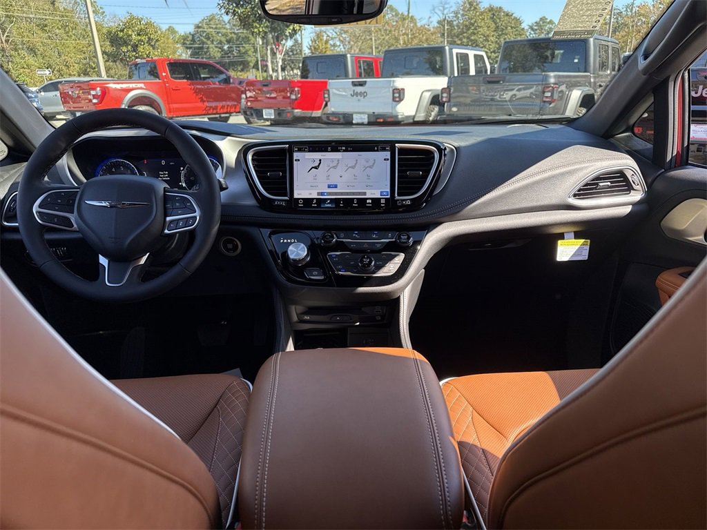 New 2026 Chrysler Pacifica Pinnacle image 29