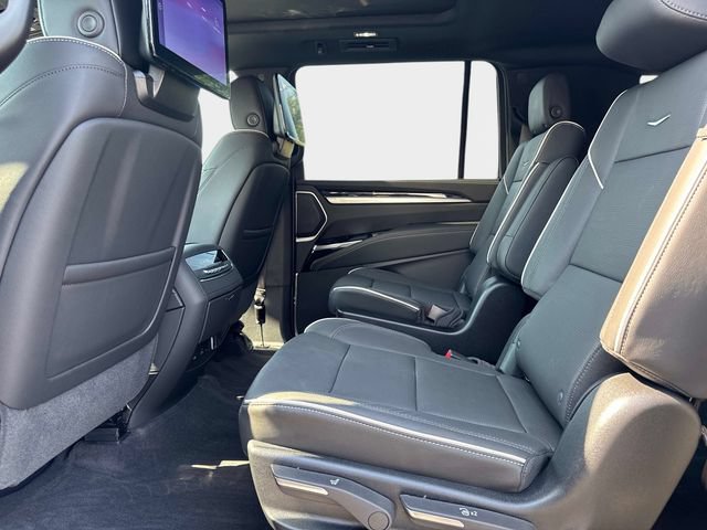 New 2026 Cadillac Escalade ESV Sport w/ LPO, Floor Liner Package AWD/4WD image 13