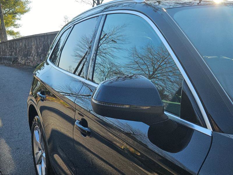 Used 2018 Audi Q5 2.0T Premium Plus w/ Premium Plus Package image 21