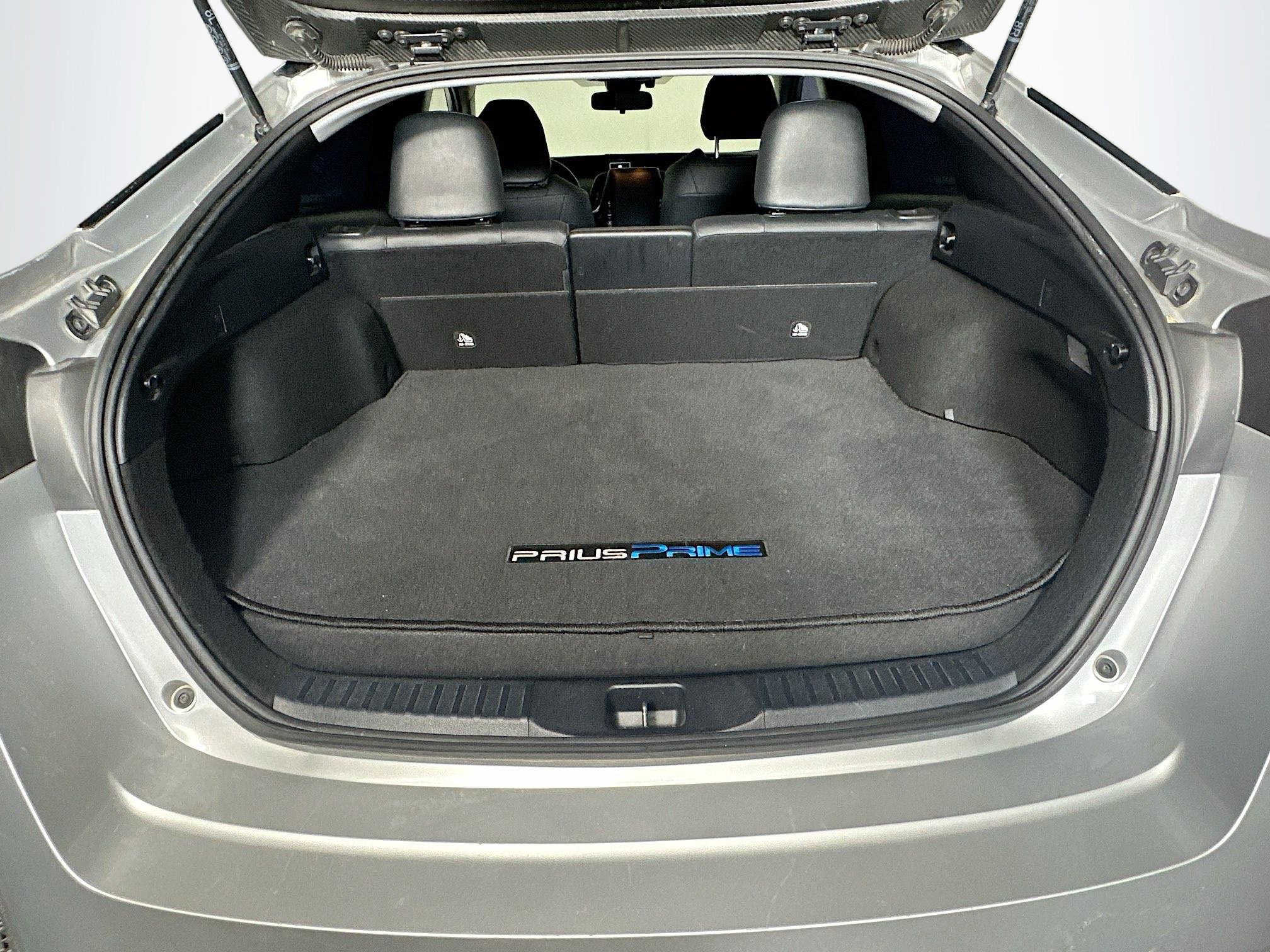 Used 2019 Toyota Prius Prime Premium w/ Carpet Mat Package FWD image 27