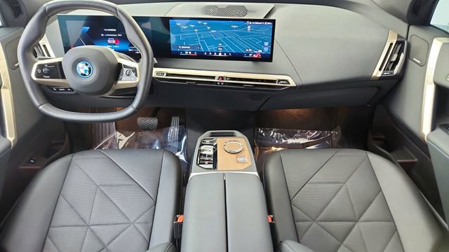 Used 2024 BMW iX xDrive50 w/ Premium Package image 20