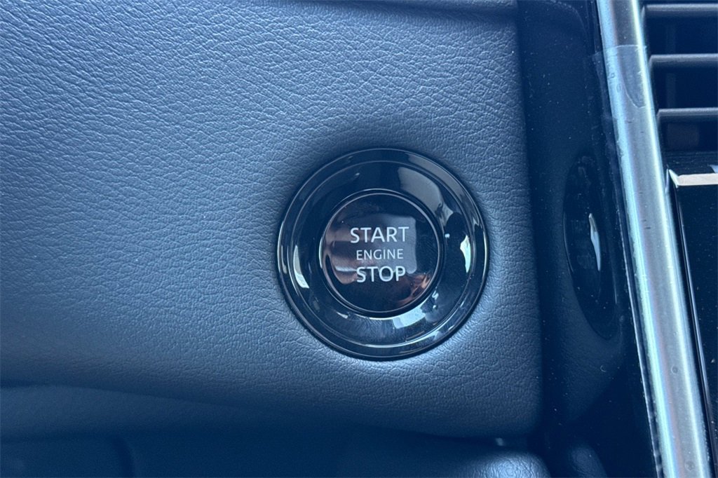 New 2025 Nissan Armada SL image 21
