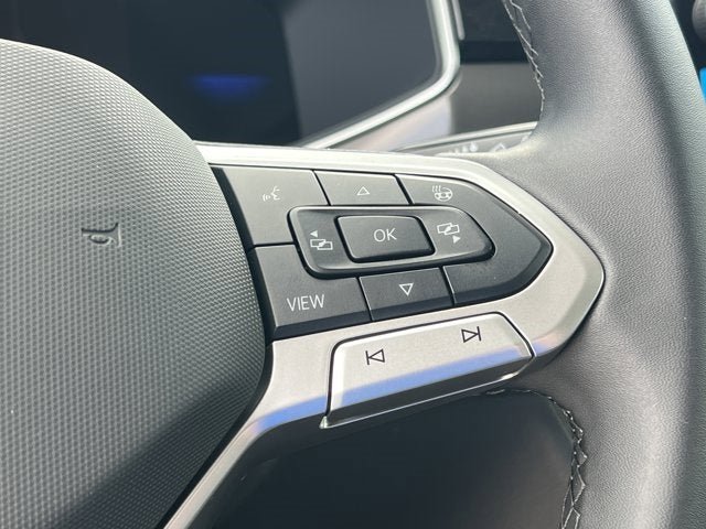 New 2025 Volkswagen Taos SE image 17