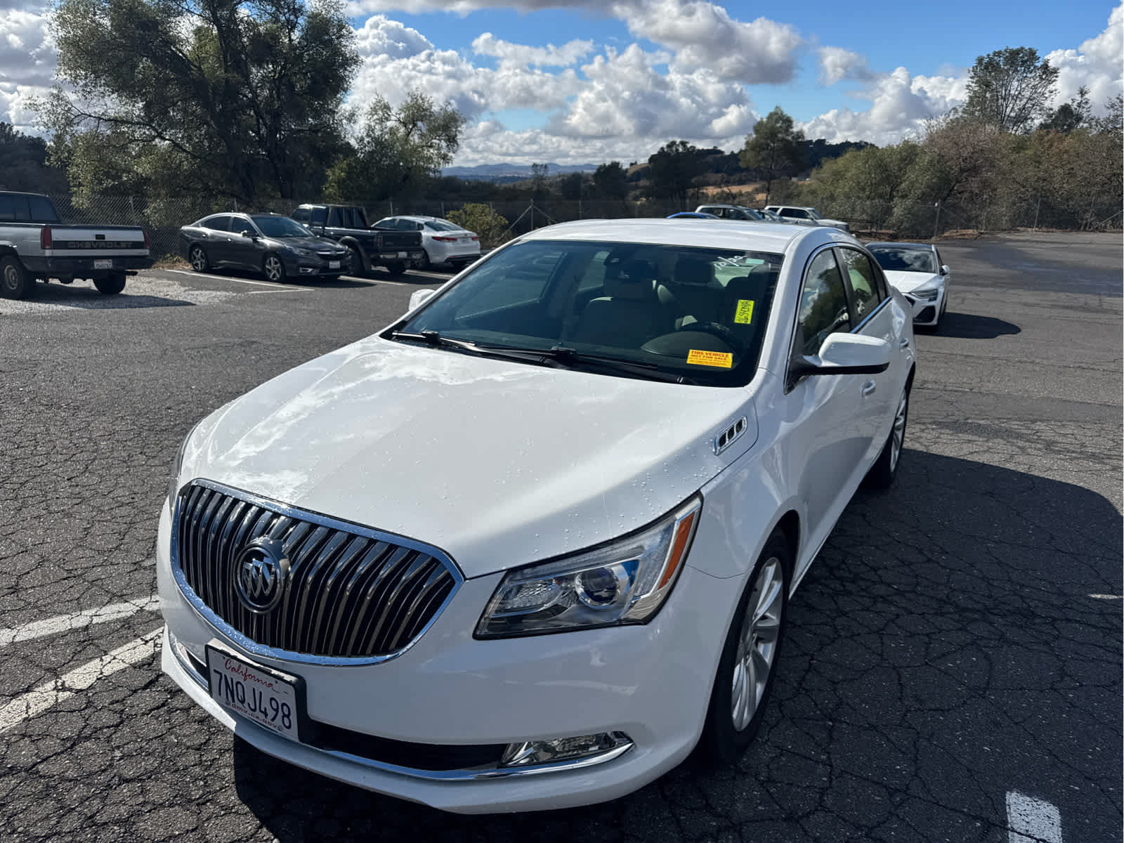 Used 2015 Buick LaCrosse FWD image 1