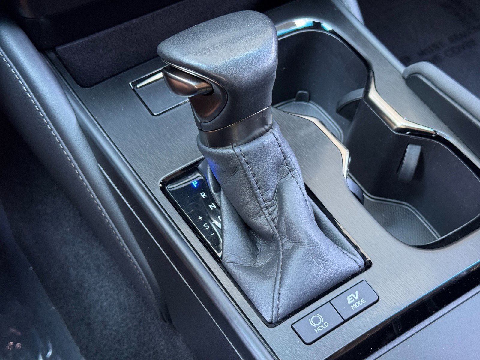 Used 2024 Lexus ES 300h w/ Accessory Package (Z2) FWD image 33