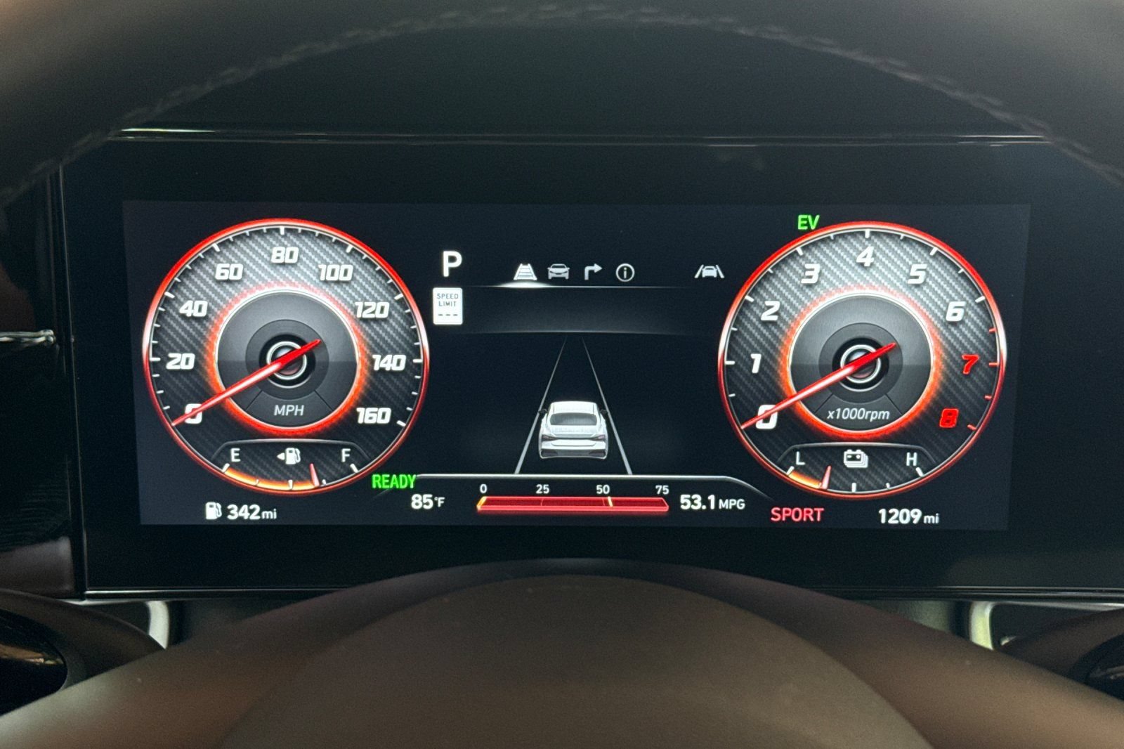 Used 2025 Hyundai Elantra Limited FWD image 34