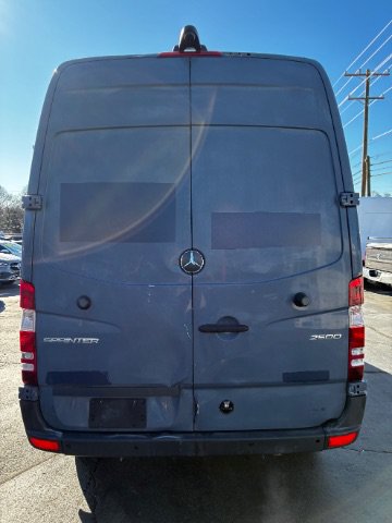 Used 2018 Mercedes-Benz Sprinter 2500 image 6